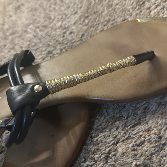 Mossimo - woman’s sandals size 9 - black & Gold - Picture 7 of 15